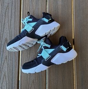 Nike Huarache City Sneakers